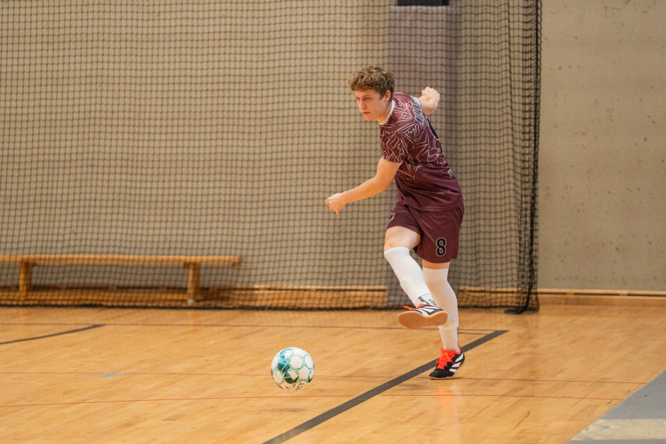 Pīrāgi apēsti, šampis izdzerts, futbols atsākas!