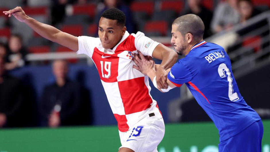 FRANCIJAS NOMETNĒ TRAUKSME: Vai "Zilie" nobijušies no Rīgas atmosfēras?